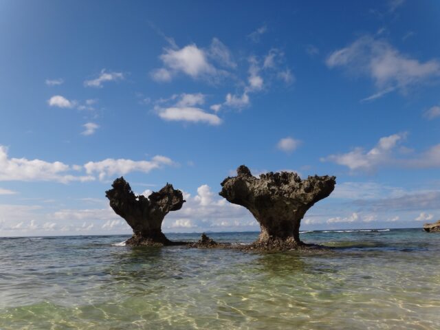 古宇利島 ハートロック完全ガイド｜行き方・駐車場・撮影ポイントまとめ