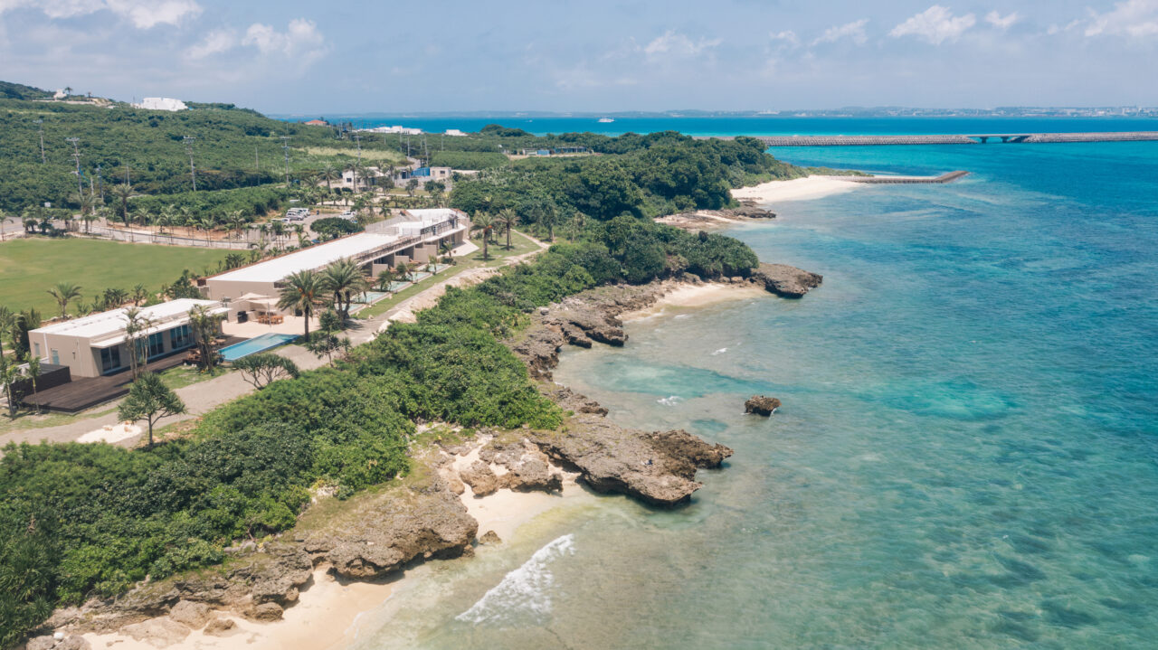 アヤンナ宮古島　宮古ブルーと大自然に抱かれる、全7室のオールスイートヴィラ